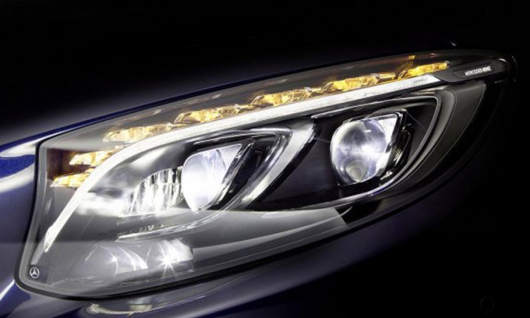 Novi Mercedesovi farovi sa 84 LED sijalice