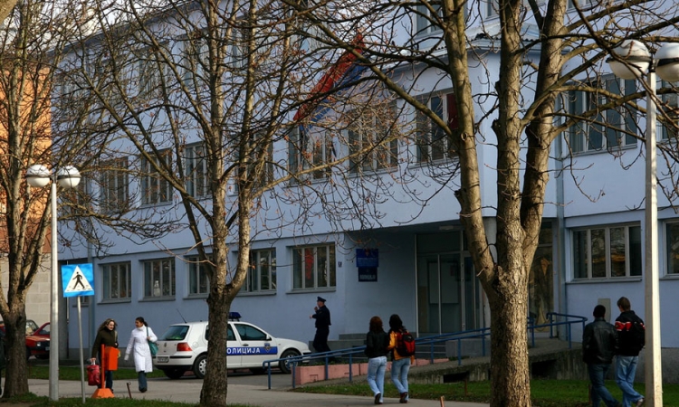 Četvorka iz Prijedora osumnjičena za sedam teških krađa 