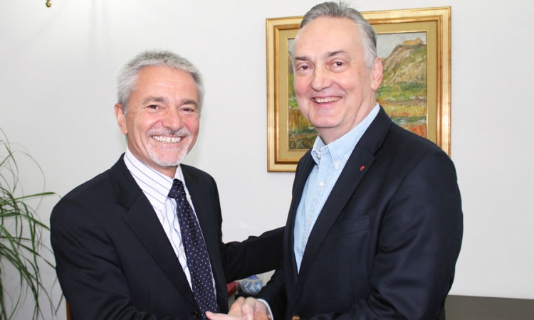Nova vlast treba da prati njemačko-britanski inicijativu