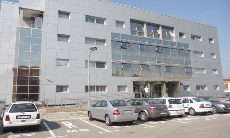 Osumnjičeni za silovanje kćerki priveden u Tužilaštvo