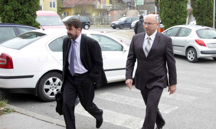 Tražili pomoć, direktor govorio: "Strpite se"