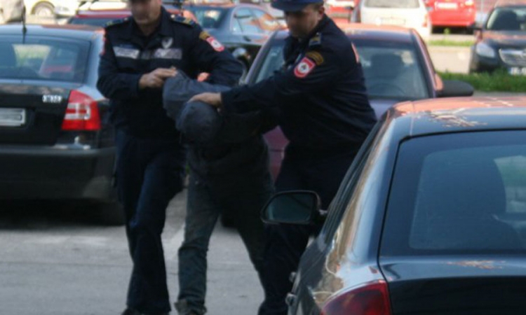 Otac pokušao silovati kćerke, Mrkonjićanin djevojčicu