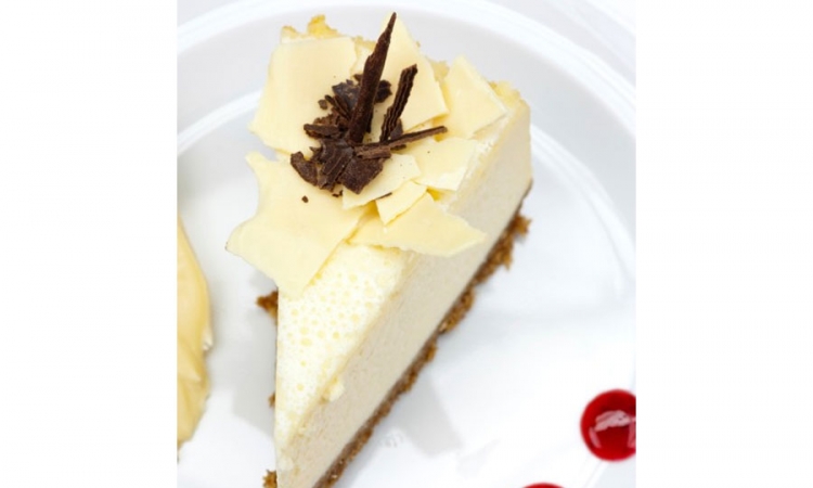 Torta sa musom od bijele čokolade