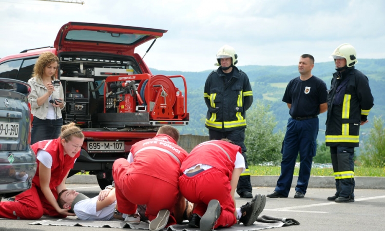 Vozači se boje da pruže prvu pomoć