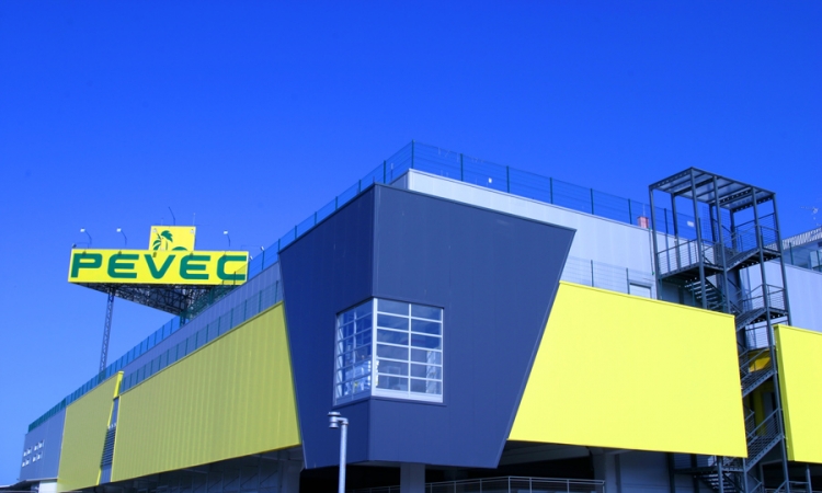 Pevec kupuje Agrokorove prodavnice
