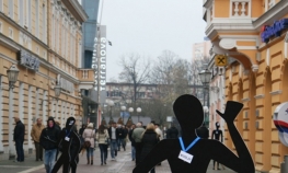 Crne siluete u Gospodskoj ulici u Banjaluci