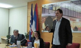 Berićev otklon od političkog aforizma
