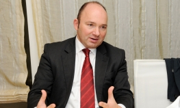 Pamer: Zavrnuti finansijske slavine ako BiH ne ispuni obaveze