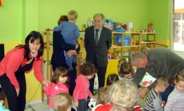 Pokloni od opštine i Crvenog krsta