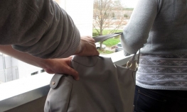 Krali golfove pa prešli na ženske torbe