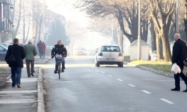 Učenika udarilo vozilo dok je prelazio ulicu