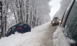 Hiljade vozača zavejano u Alpima
