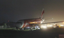 Avion Er Azije sletio sa piste na Filipinima