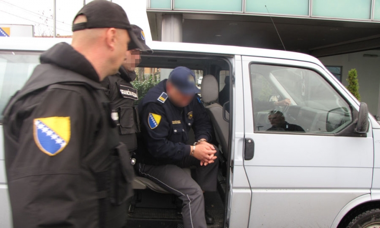 Zbog šverca dolijali i carinici i policajci