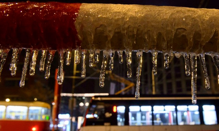 Nevrijeme blokiralo češke željeznice          