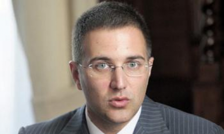 Stefanović: Hag neka brine o Šešelju