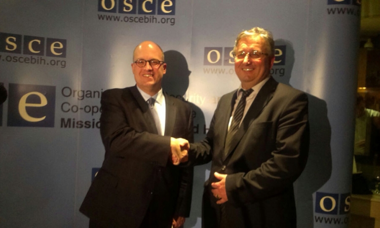 OEBS seli kancelariju u Drvar