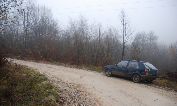 Maloljetnici krali automobile