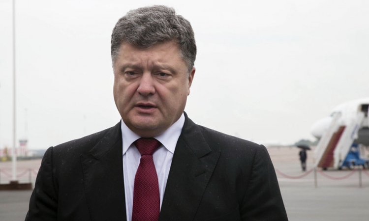 Porošenko najavio povlačenje teškog naoružanja