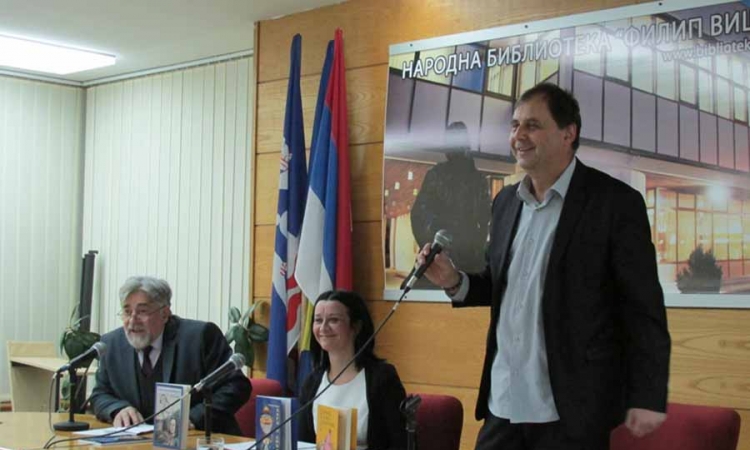 Berićev otklon od političkog aforizma