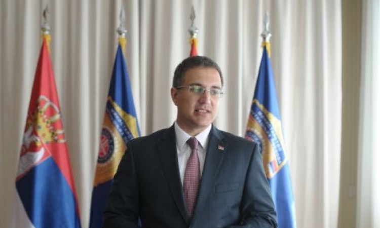 Stefanović odlučuje o ograničenjima za mlade vozače