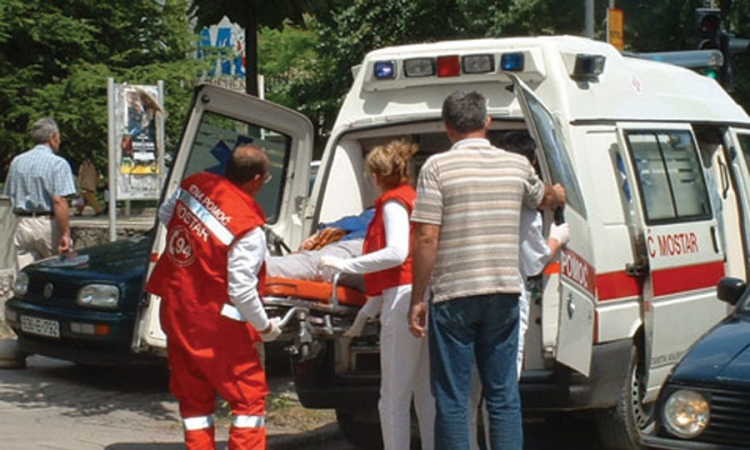 Mostarske srednjoškolke mahom padaju u nesvijest