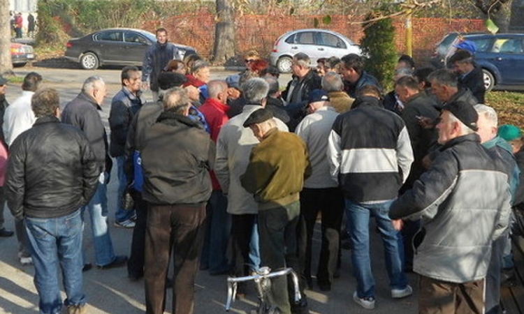 Hiljadu radnika čeka isplatu 400 KM, radnici Aide u ponedjeljak ispred Vlade TK