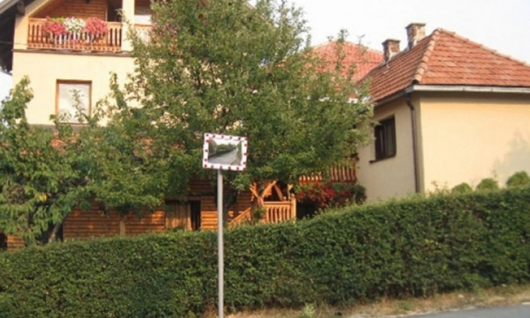Pavlovac: Potrebna dva saobraćajna ogledala
