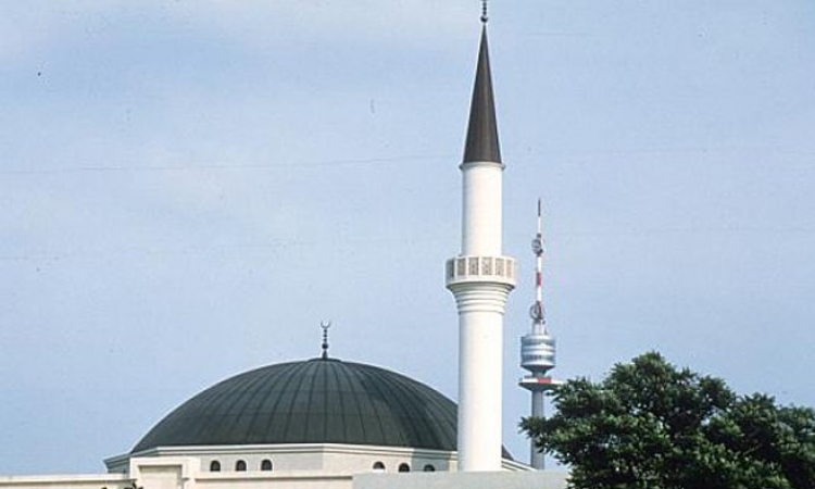 Novi zakon o Islamu zabranjuje finansiranje hodža i džamija iz inostranstva