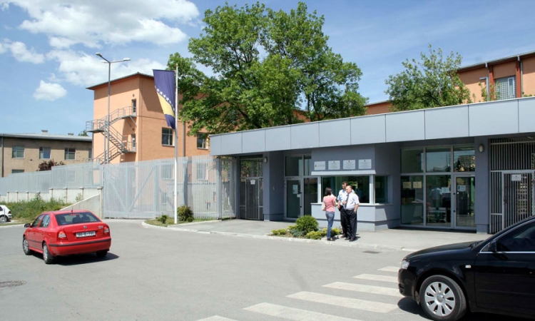 Određene mjere zabrane Iliji Juriću