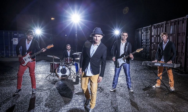 "Tropico band" večeras u Banjaluci