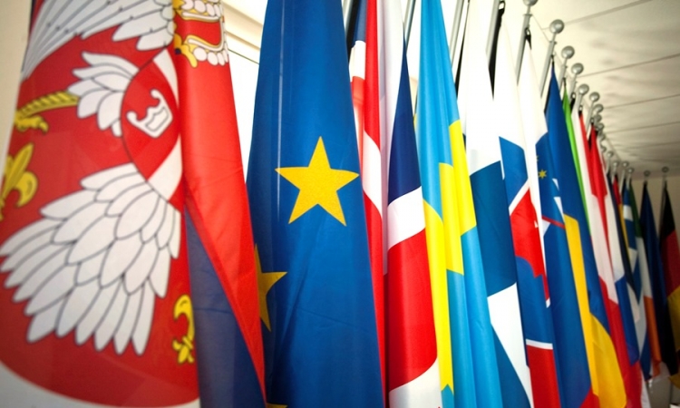 Evropa će pohvaliti Srbiju