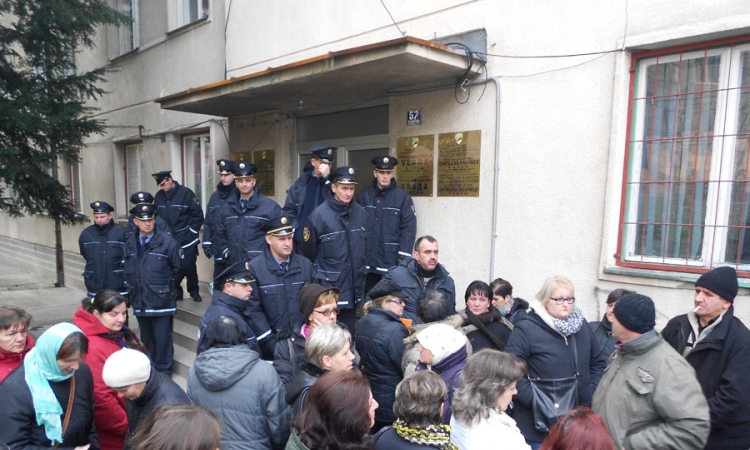 Radnici bili 30 sati ispred zgrade Vlade TK