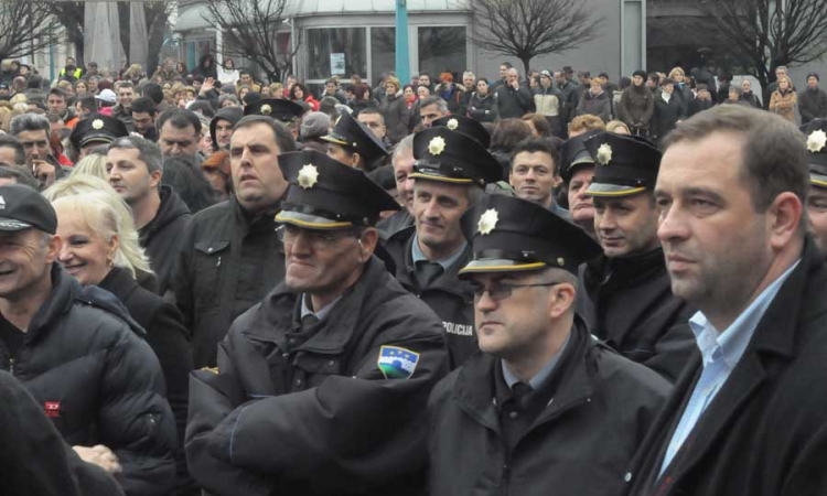 U Bihaću protestovalo 2.000 budžetskih korisnika