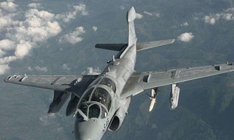 Pao kineski vojni avion, dvoje poginulih