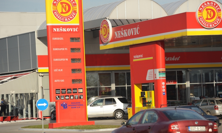 Gorivo najjeftinije u posljednjih 15 godina