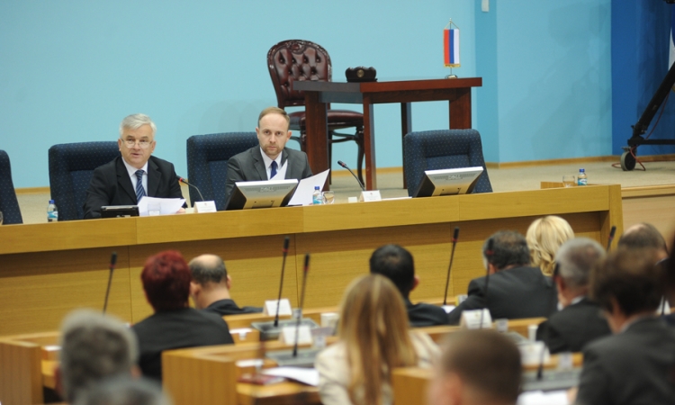 Protić: Oporavak privrede prioritet