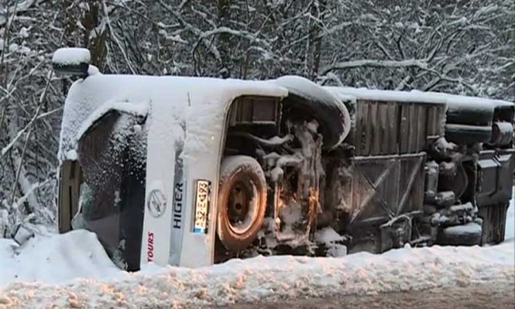 Povrijeđeno 17 osoba, među njima i beba