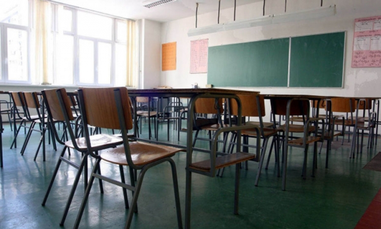 Ministarstvo: Veoma malo škola deci neće dati knjižice