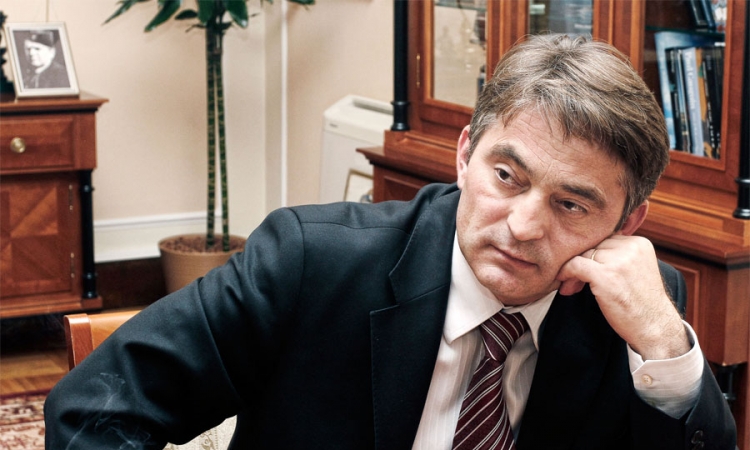 Komšić: Ne mora sve biti politička pozicija