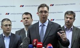 Vučić: Svi članovi SNS da se ujedine da pomognu Srbiji