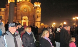 U ponoć služen moleban u hramu Hrista Spasitelja