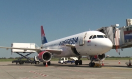 Avion Er Srbije prinudno sletio zbog tehničkog kvara