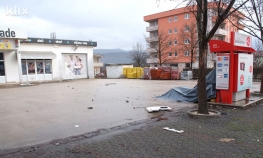Raznijeli bankomat pa ga opustošili