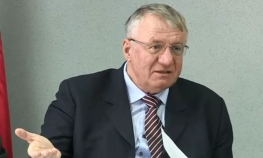 Šešelj: U Hag samo ako me odnesu na aerodrom
