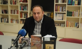 Na dodjeli nagrade pale teške riječi