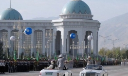 Turkmenistan zabranio crne automobile