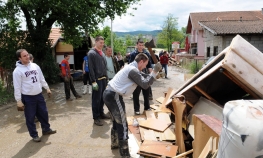 Žele volontirati, ali hoće i novac