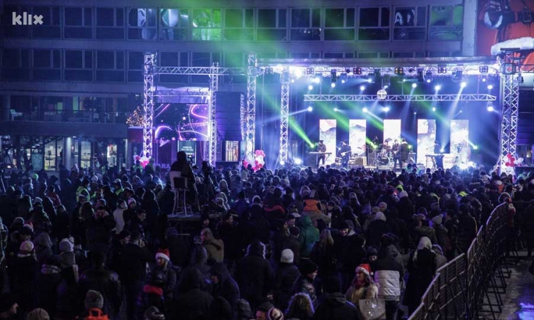 Sarajlije dočekale Novu godinu uz Hanku, Laku i Mirzu