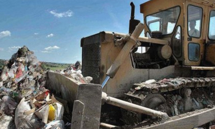 Uzeli 18.000 pokvarenih torti s deponije i prodavali ih širom Srbije